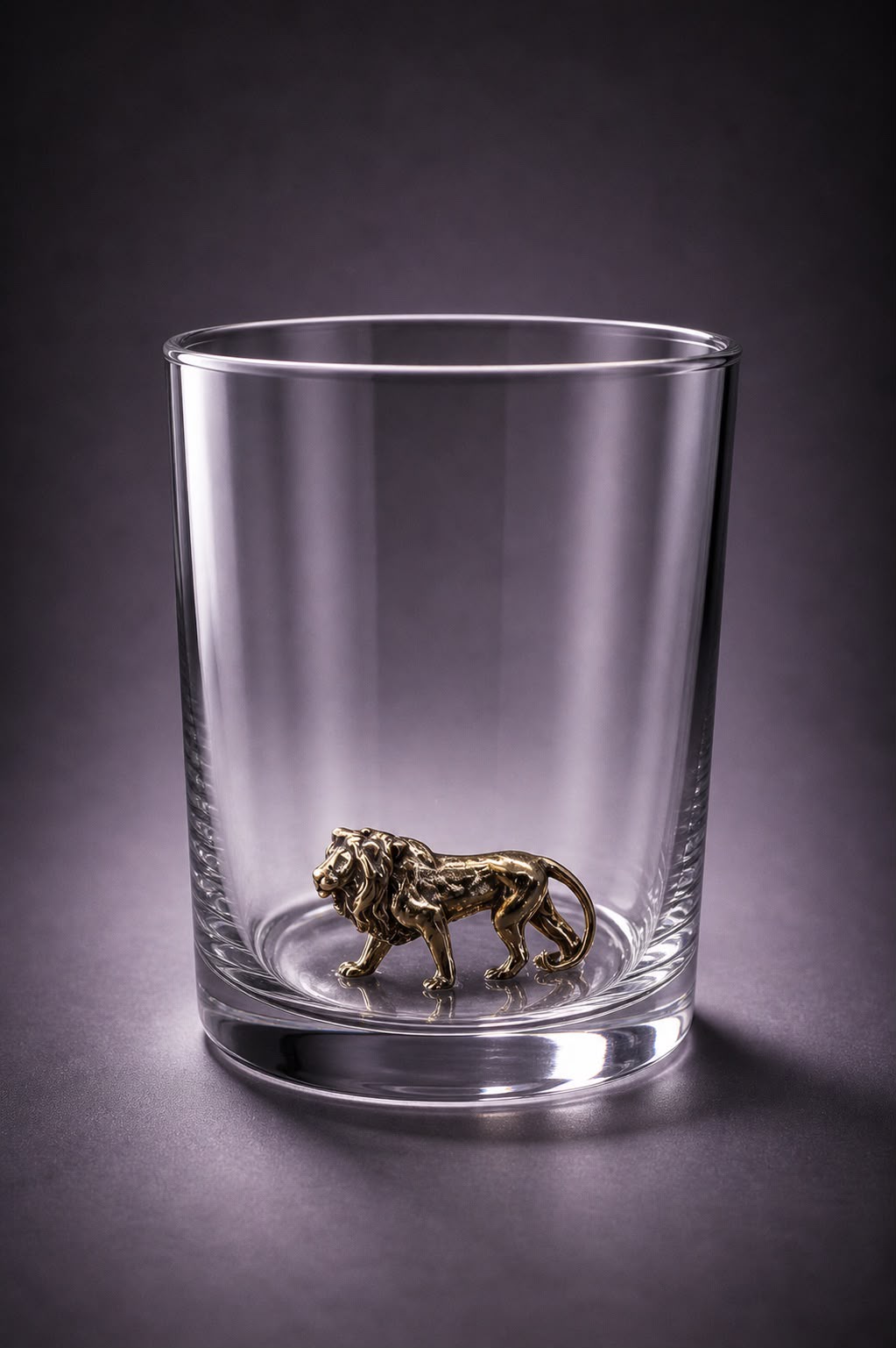 Whiskey Glass Lion